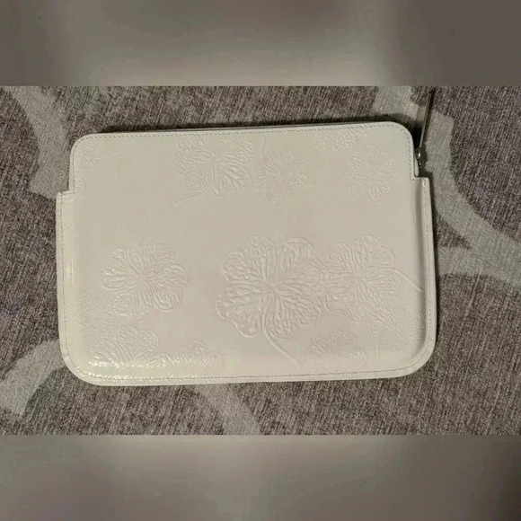 White Leather Floral Clutch Maison Ullens - Picture 3 of 6